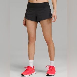 size 2 lululemon speed rise 2.5 length shorts